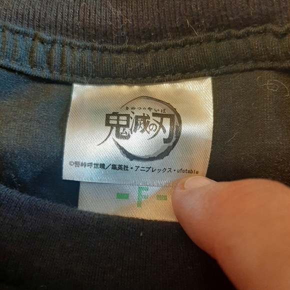 Anime T-shirt Size F ( Large men or Med woman) - Picture 2 of 7